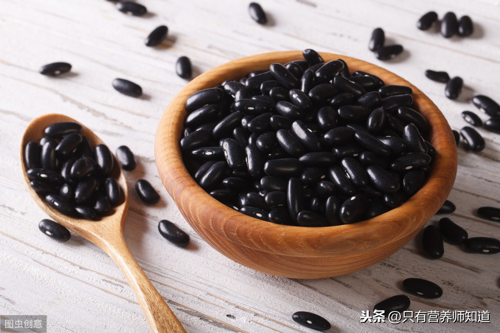 黑豆热量(吃黑豆有什么好处？能补肾吗？)